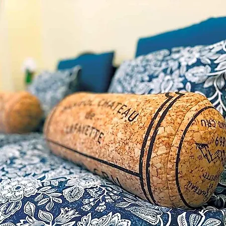 Pirate Family, Theme Room, Free Parking
