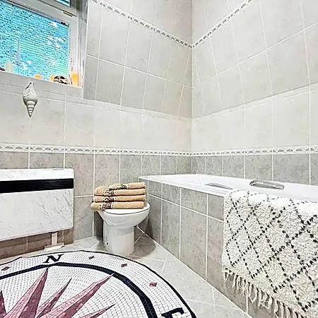 Pirate Family, Theme Room, Free Parking Lejlighedshotel 4*